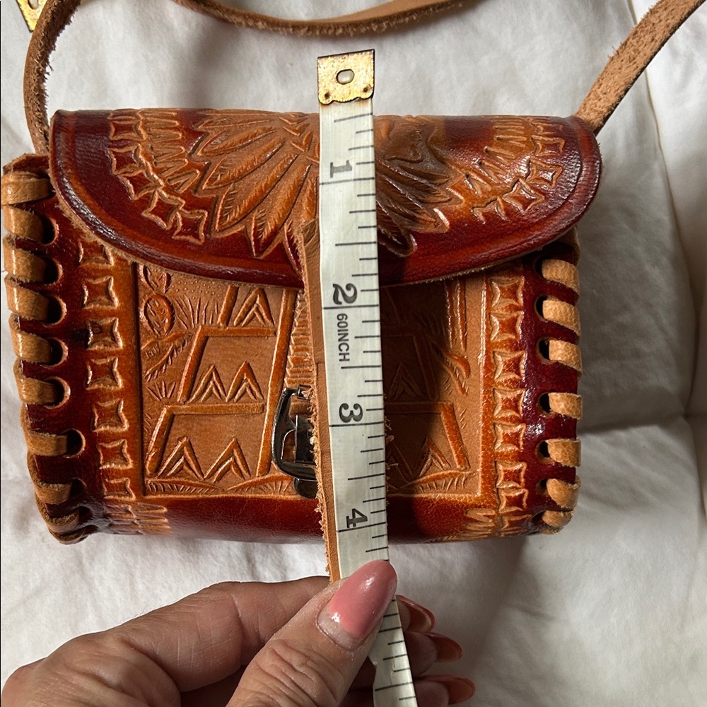 Handcrafted Brown Leather Crossbody Mexican small purse - Picture 8 of 9